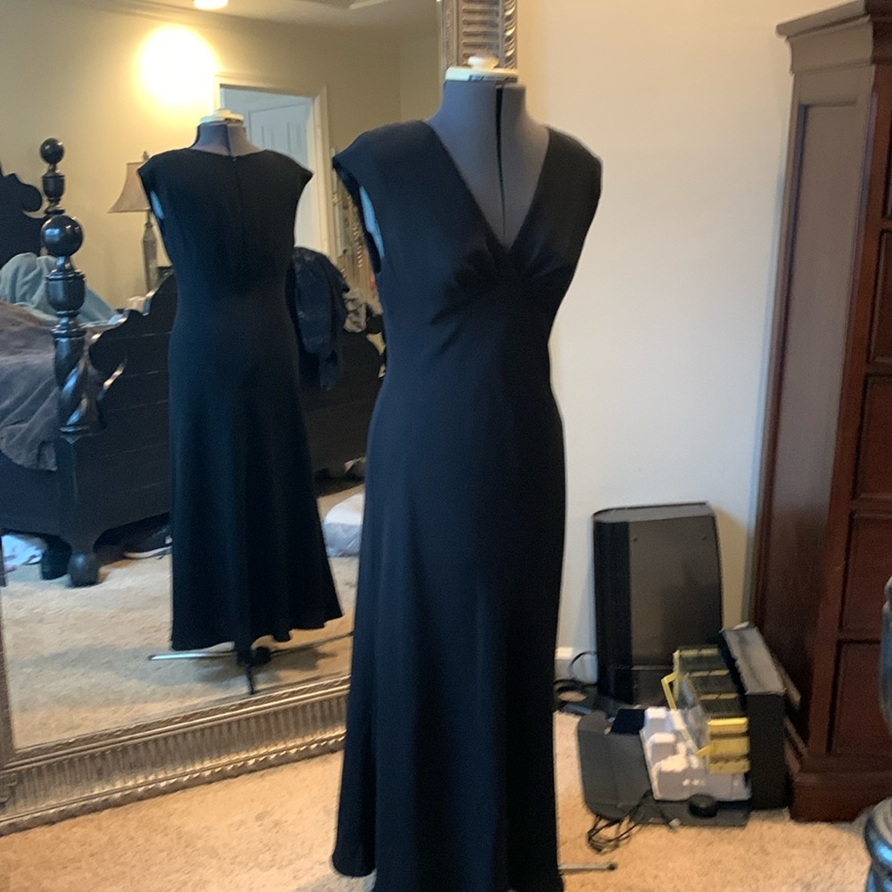 Beautiful sleeveless black dress by Chaps